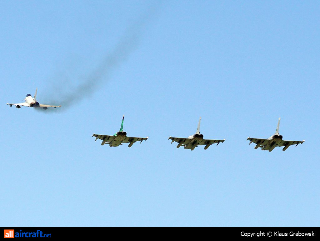 31+00 · Eurofighter EF-2000 Typhoon · (ETSN)