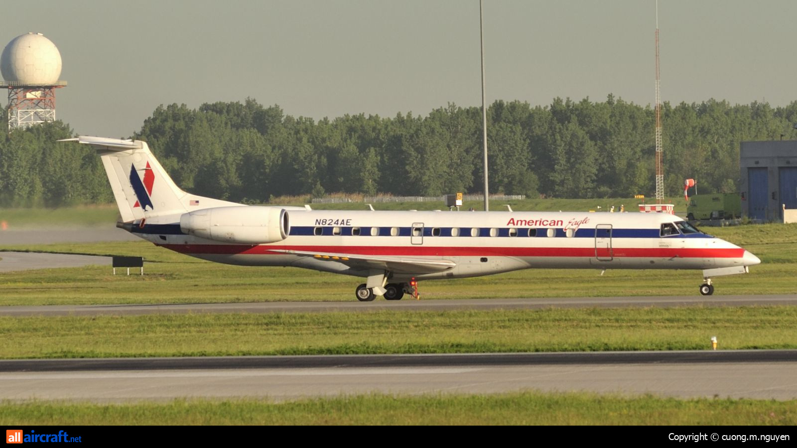 N824AE · Embraer ERJ-140LR · (YUL / CYUL)
