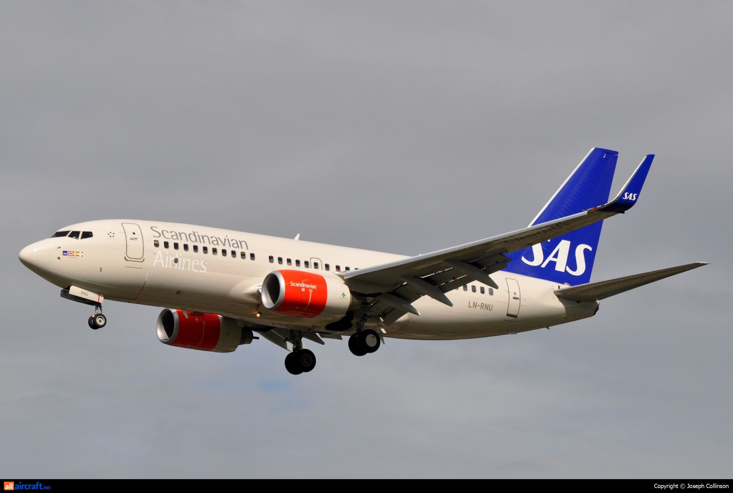 LN-RNU · Boeing 737-783(WL) · (LHR / EGLL)