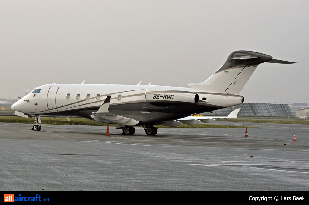 SE-RMC · Bombardier BD-100-1A10 Challenger 300 · (CPH / EKCH)