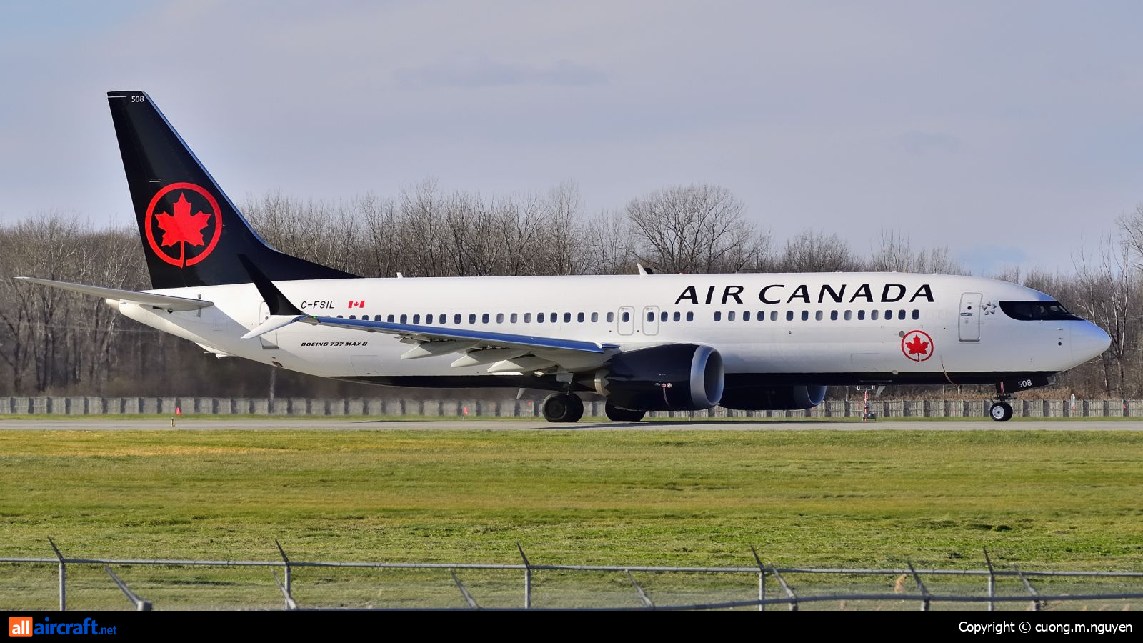 C-FSIL · Boeing 737-8 MAX · (YUL / CYUL)