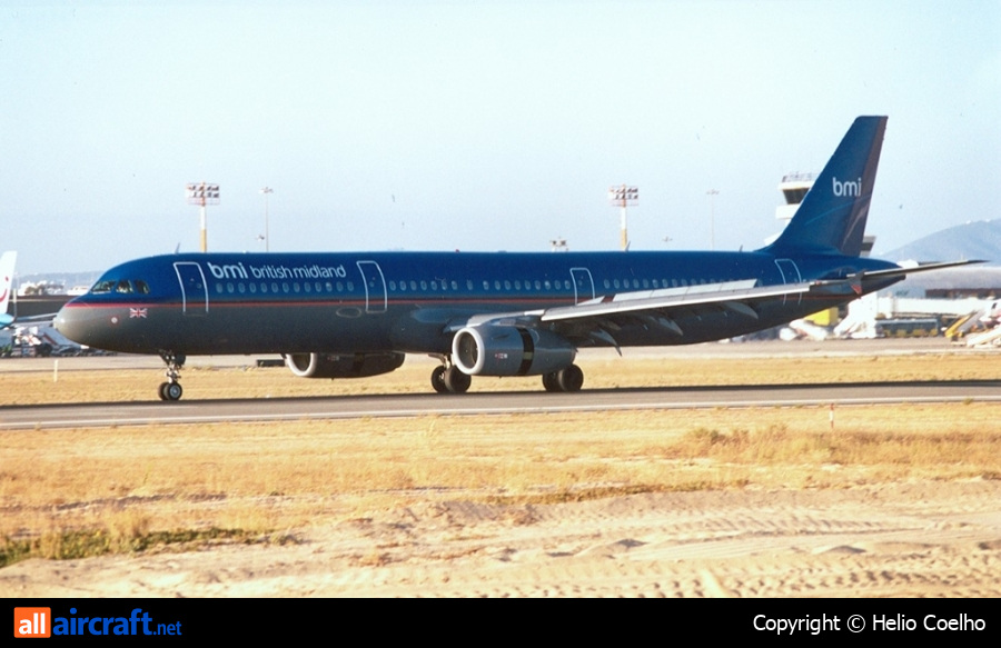 G-MIDM · Airbus A321-231 · (FAO / LPFR)