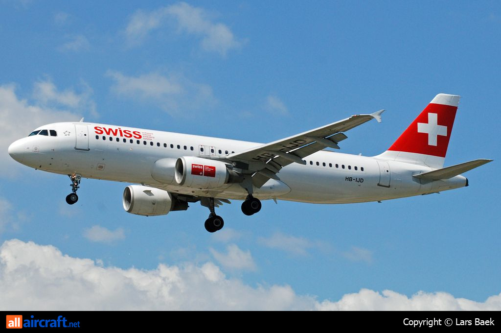 HB-IJD · Airbus A320-214 · (CPH / EKCH)