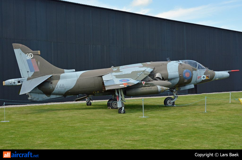 XV748 · Hawker Siddeley Harrier GR3 · (EGYK)