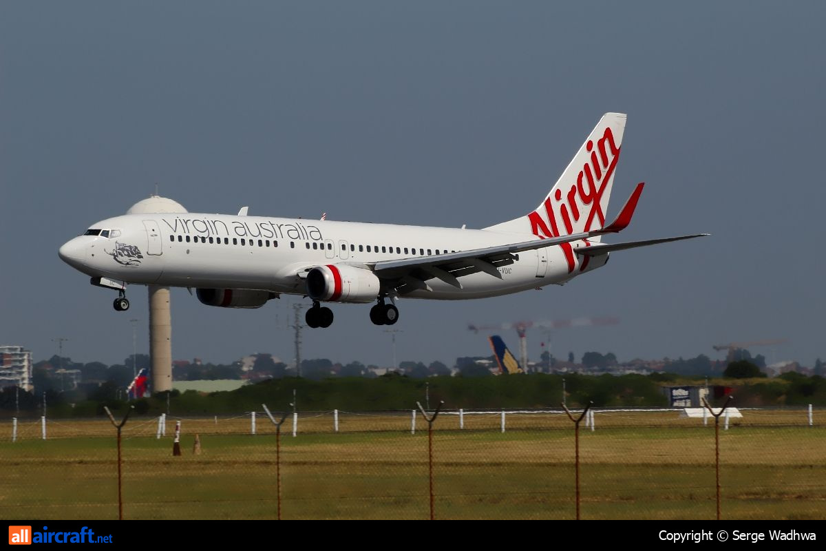 VH-VUC · Boeing 737-8FE(WL) · (SYD / YSSY)