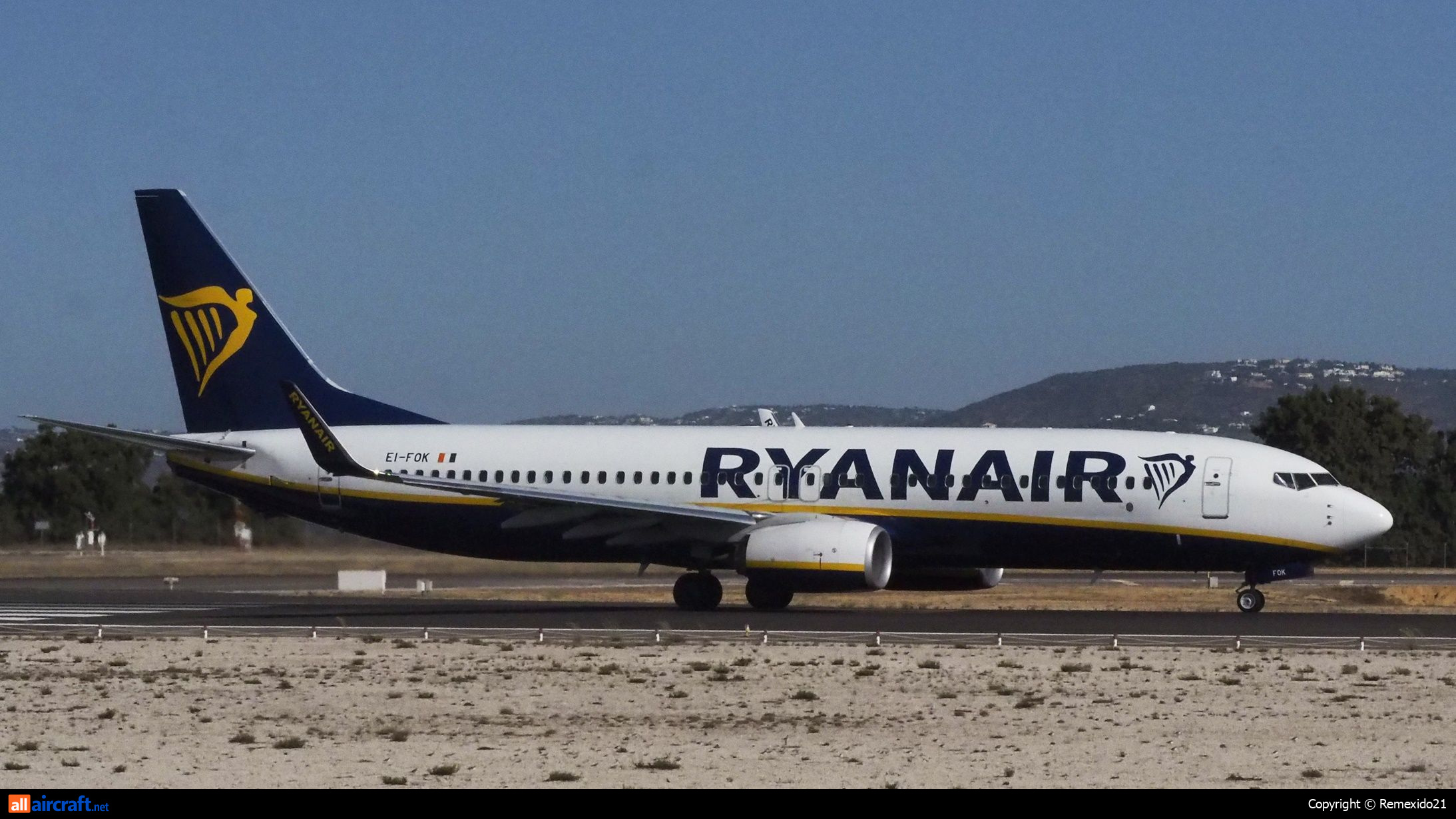 EI-FOK · Boeing 737-8AS(WL) · (FAO / LPFR)