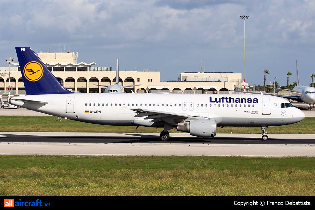 D-AIPM · Airbus A320-211 · (MLA / LMML)