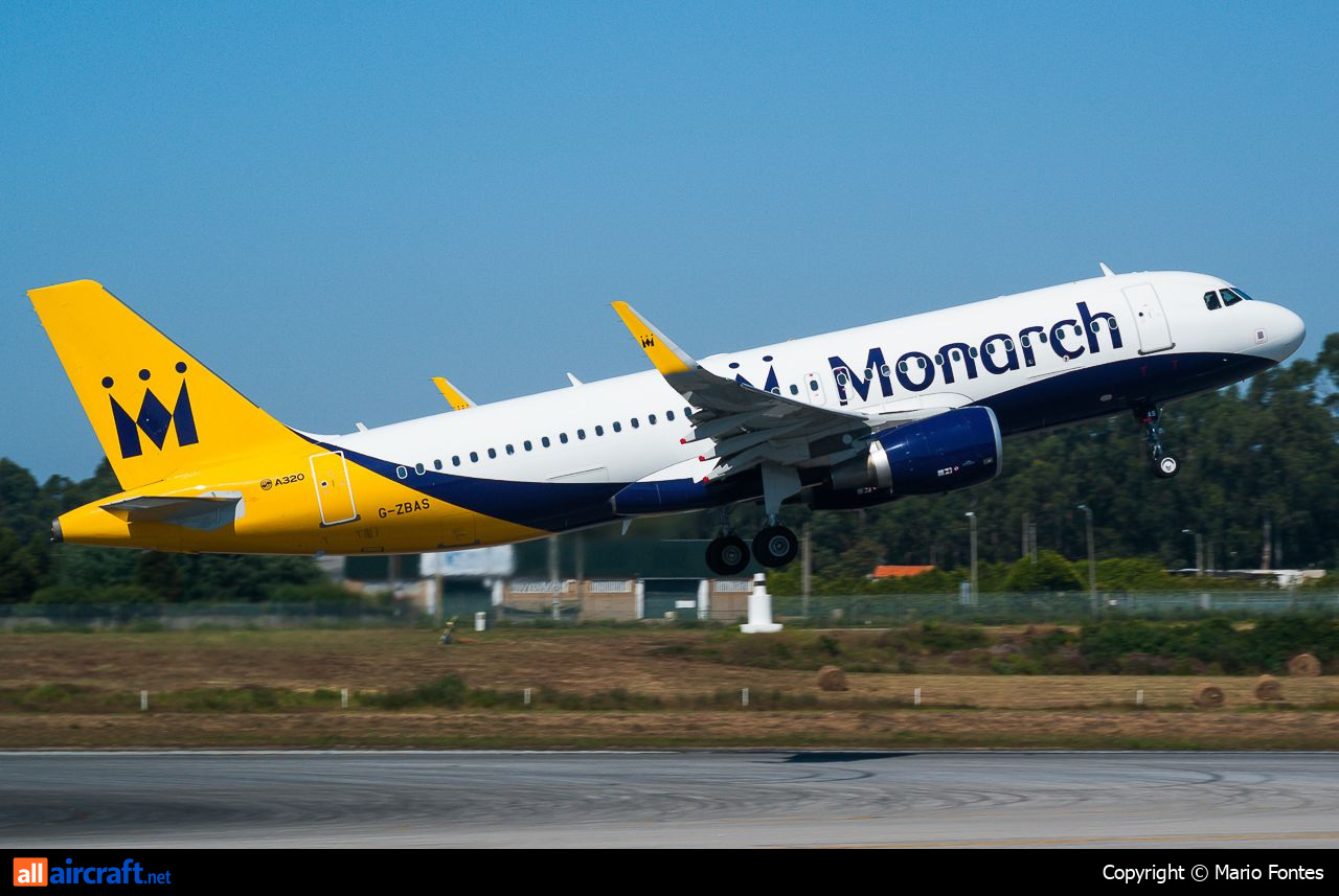 G-ZBAS · Airbus A320-214 · (OPO / LPPR)