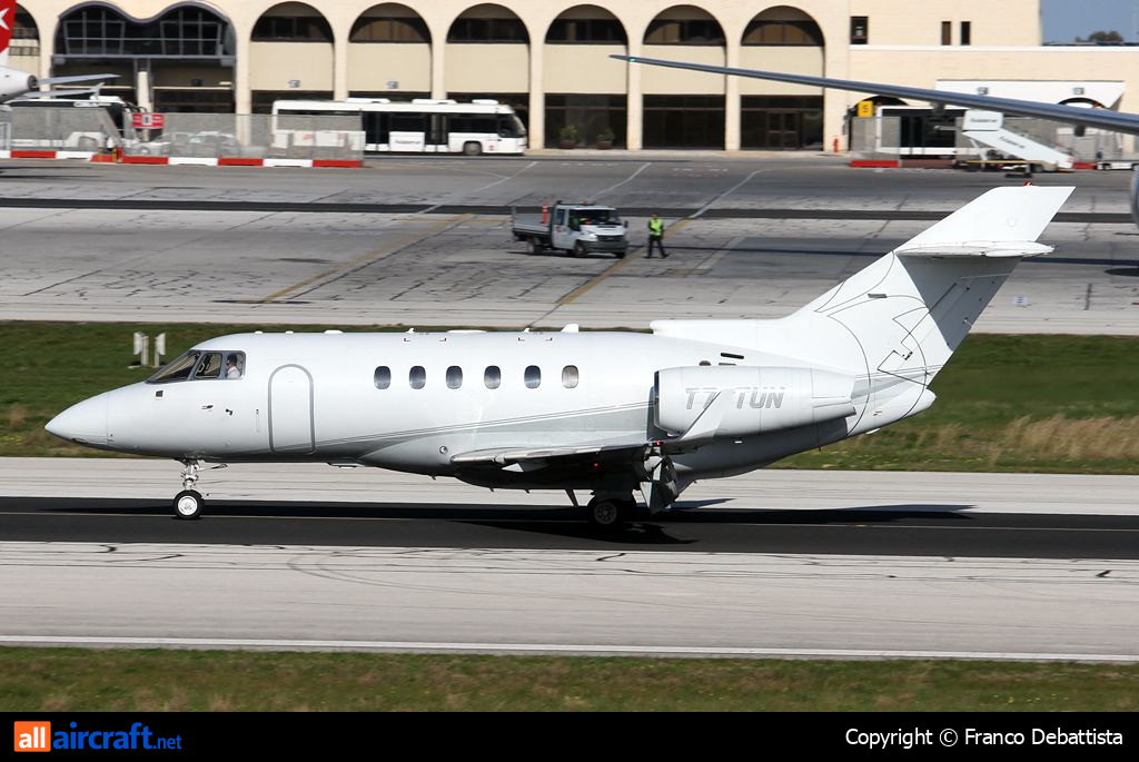T7-TUN · Hawker Beechcraft 850XP · (MLA / LMML)