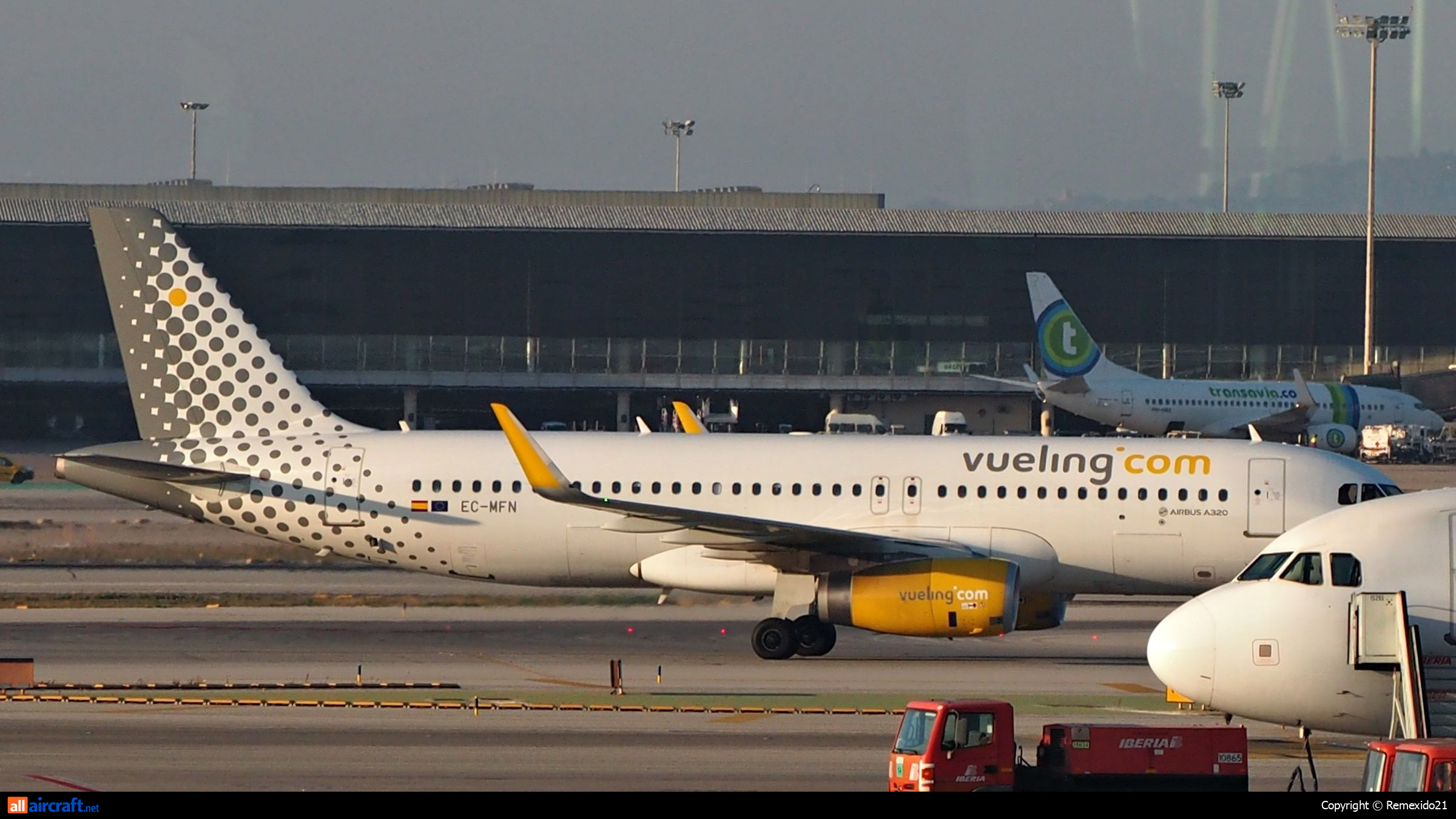 EC-MFN · Airbus A320-232(WL) · (BCN / LEBL)