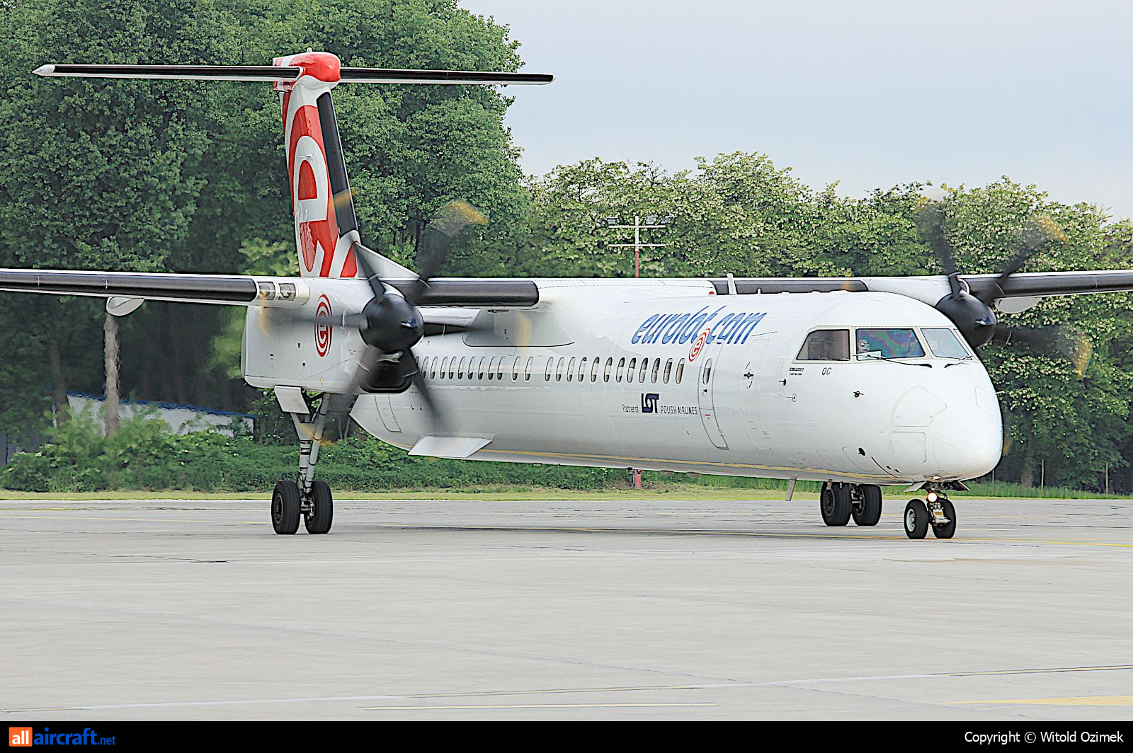 SP-EQC · Bombardier Dash 8-Q402 · (KRK / EPKK)