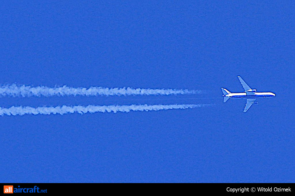 EI-UND · Boeing 767-3P6/ER · -