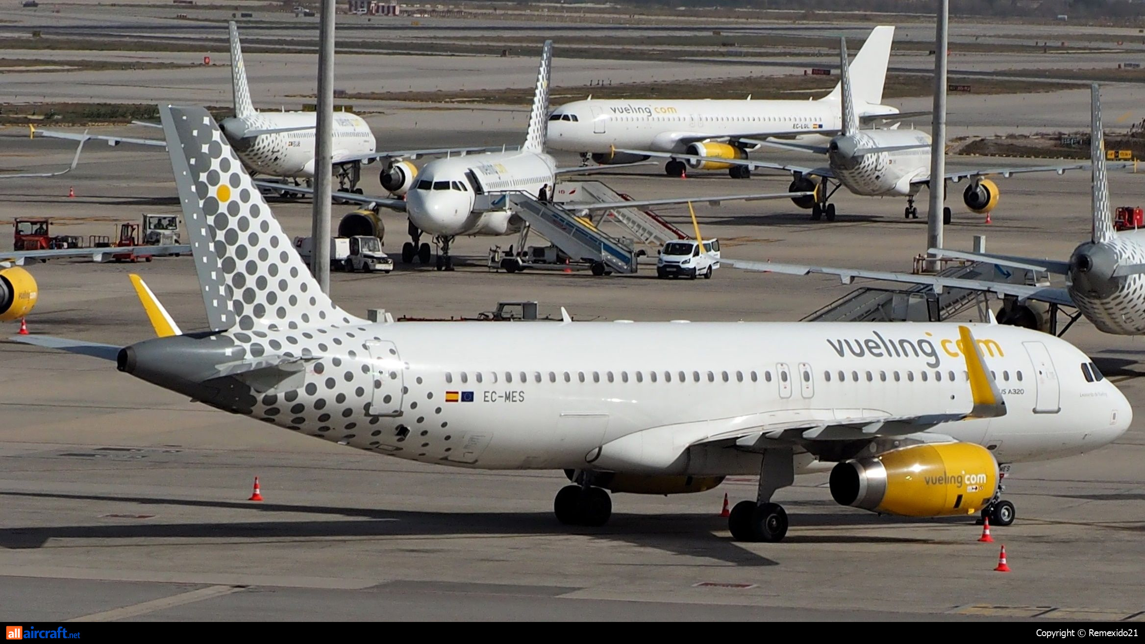 EC-MES · Airbus A320-232(WL) · (BCN / LEBL)