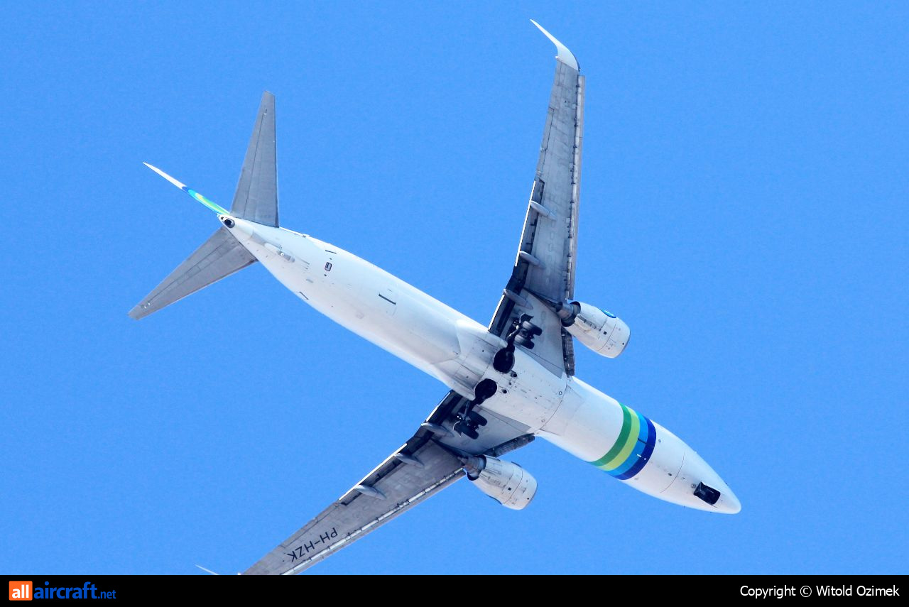 PH-HZK · Boeing 737-8K2(WL) · (HER / LGIR)