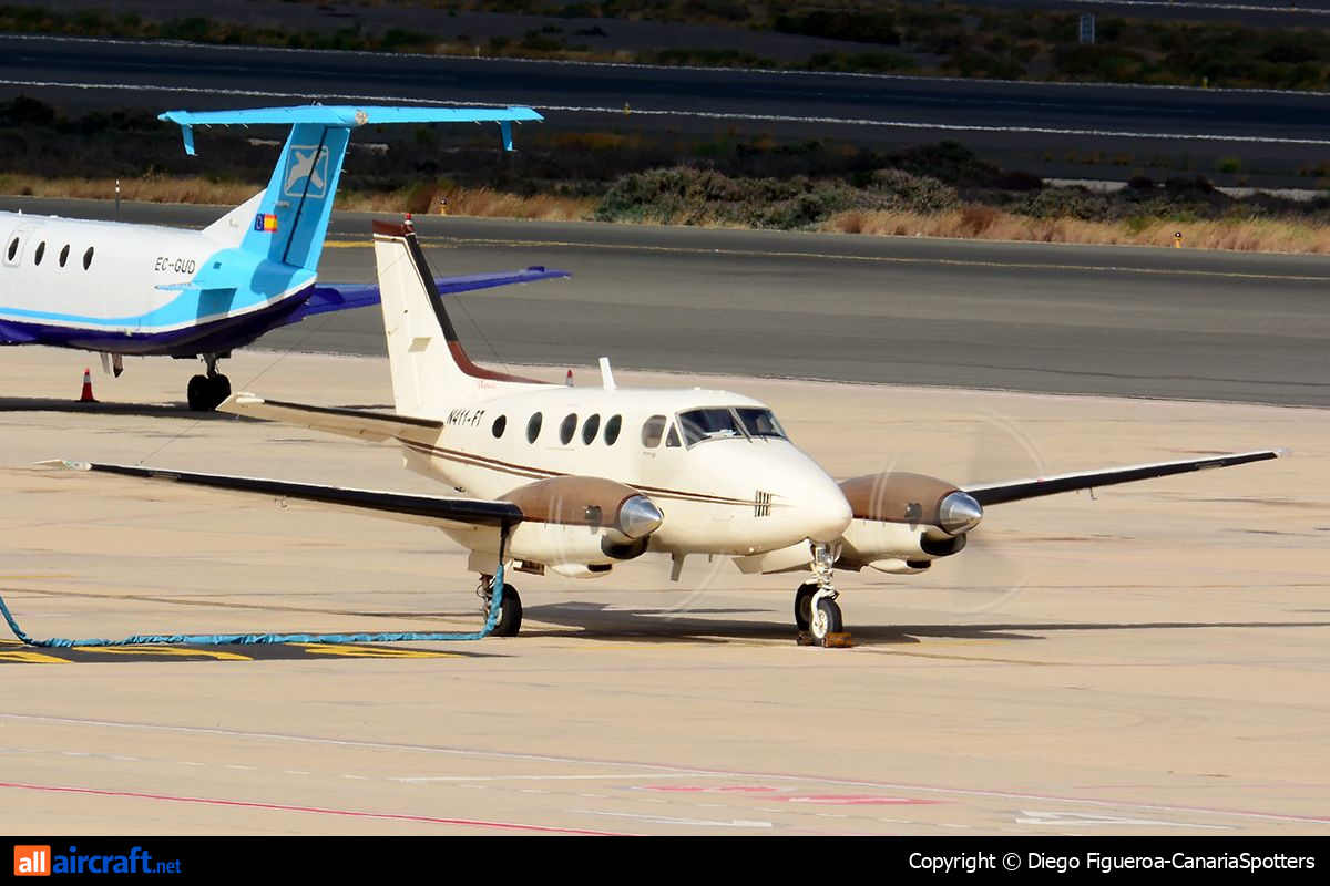 N411-FT · Beechcraft B90 King Air · (LPA / GCLP)