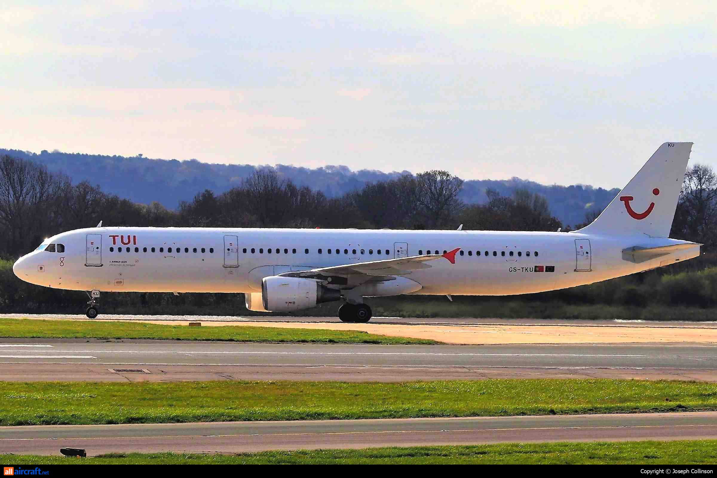 CS-TKU · Airbus A321-211 · (MAN / EGCC)