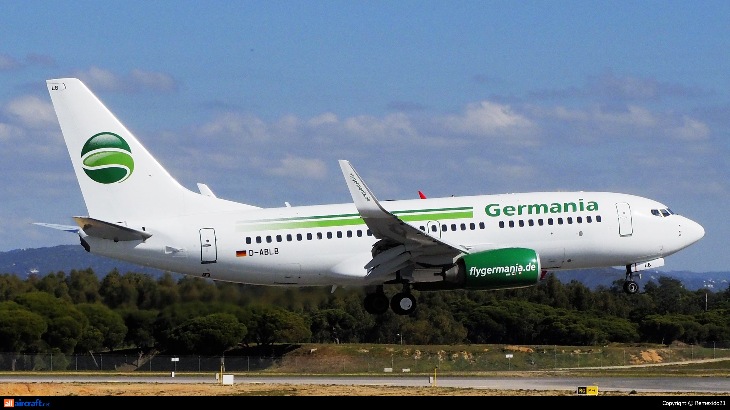 D-ABLB · Boeing 737-76J(WL) · (FAO / LPFR)