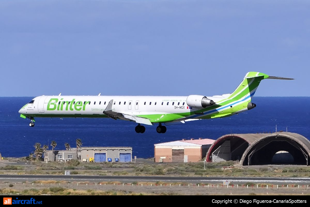 9H-MOX · Bombardier CRJ-1000 · (LPA / GCLP)