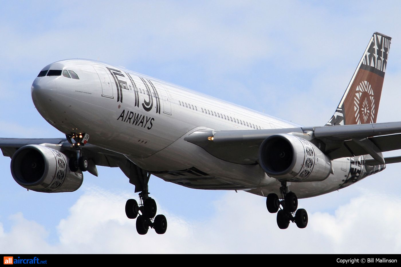 DQ-FJV · Airbus A330-243 · (SYD / YSSY)