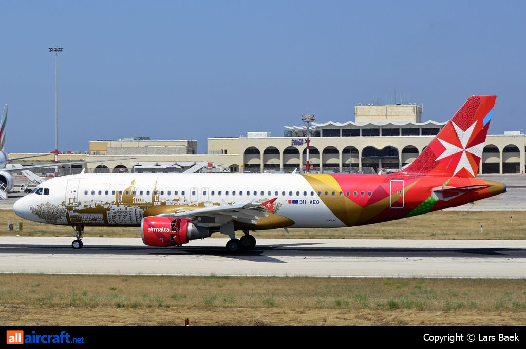 9H-AEO · Airbus A320-214 · (MLA / LMML)