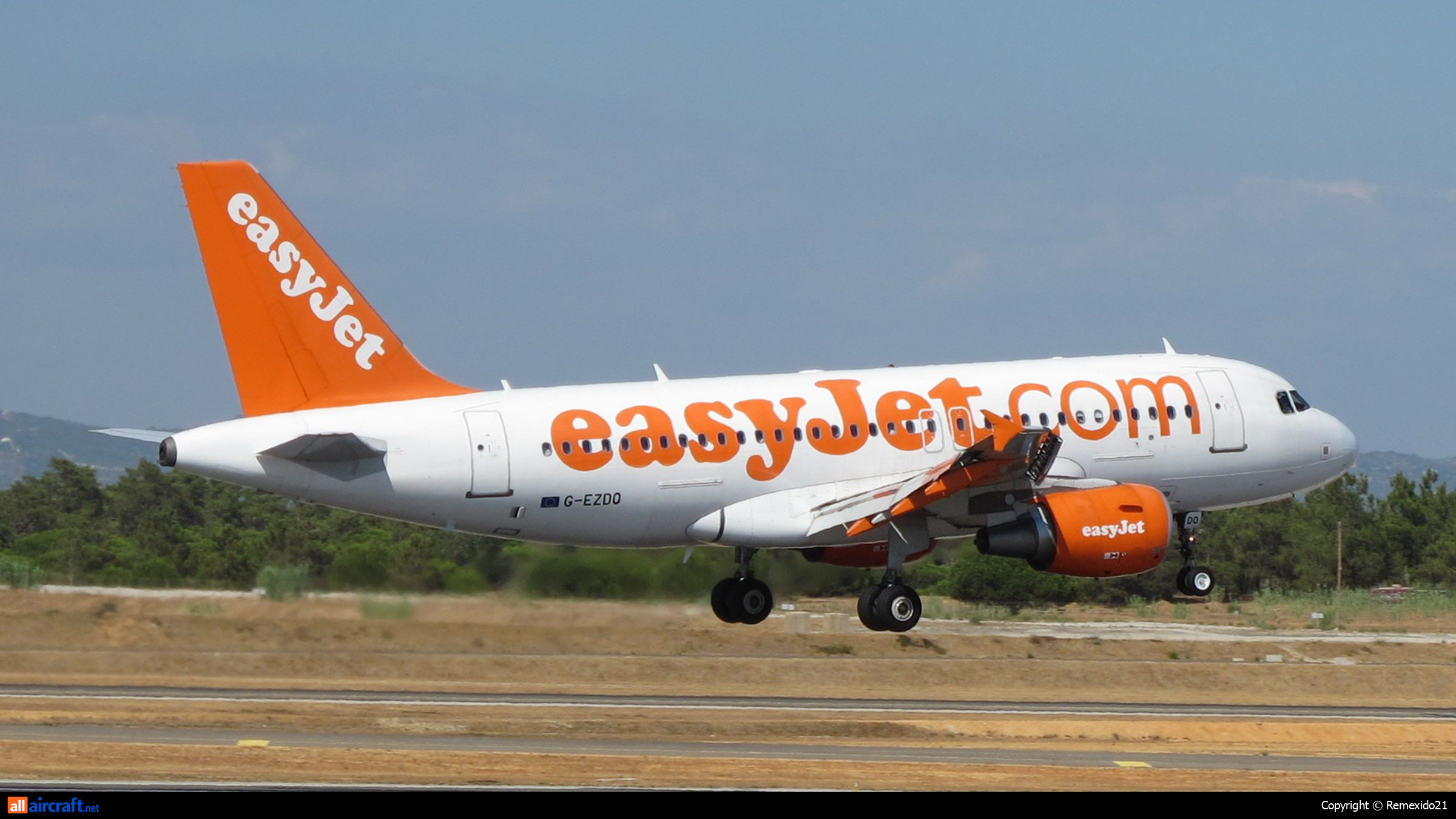 G-EZDO · Airbus A319-111 · (FAO / LPFR)
