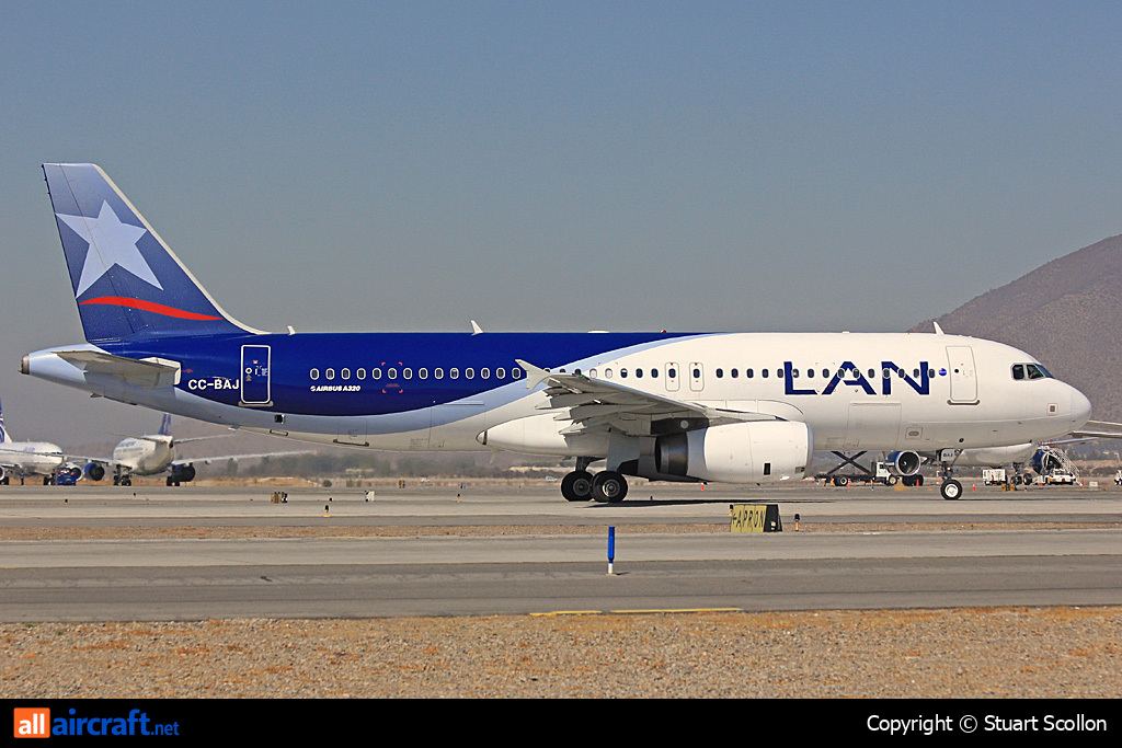 CC-BAJ · Airbus A320-233 · (SCL / SCEL)
