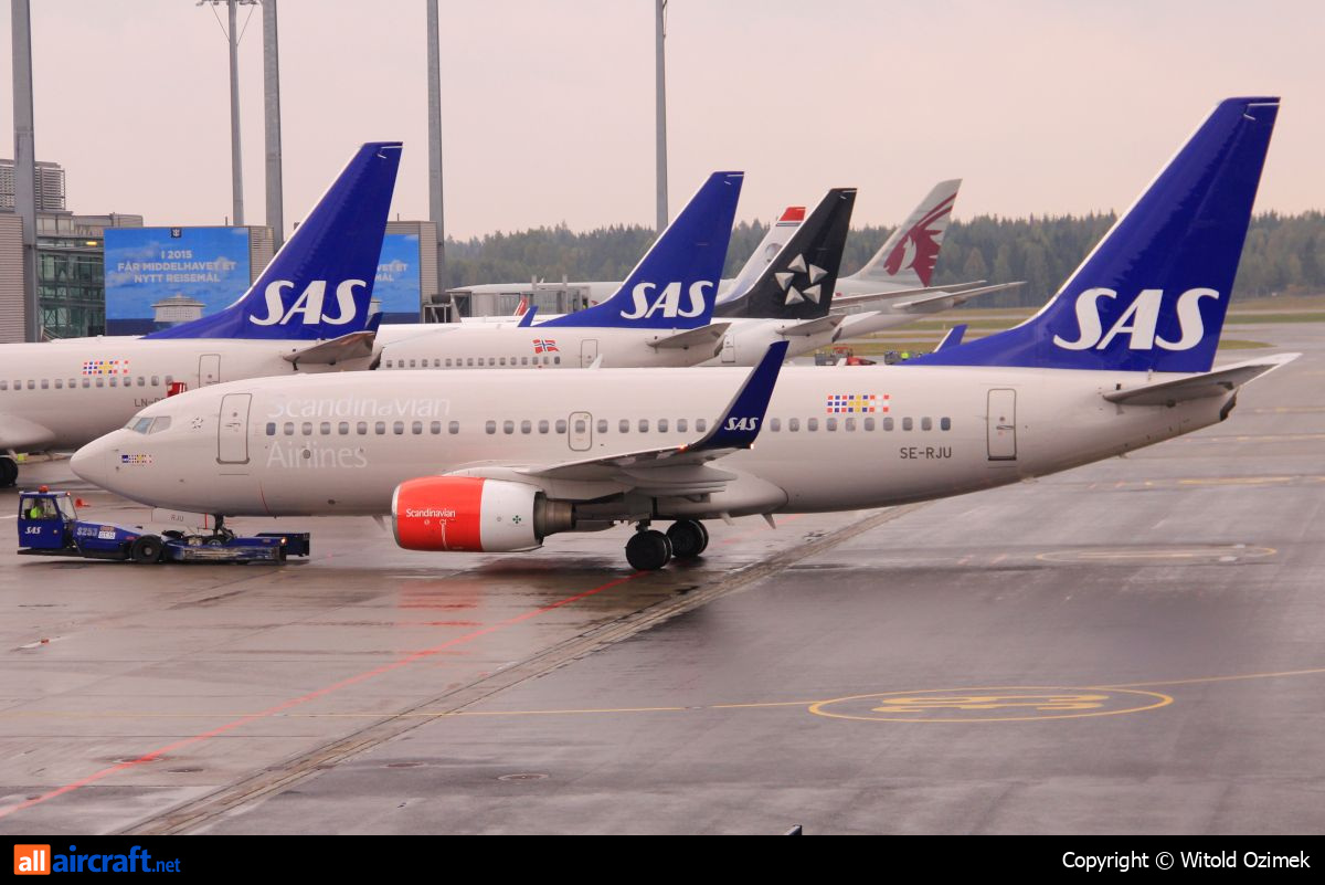 SE-RJU · Boeing 737-76N(WL) · (OSL / ENGM)