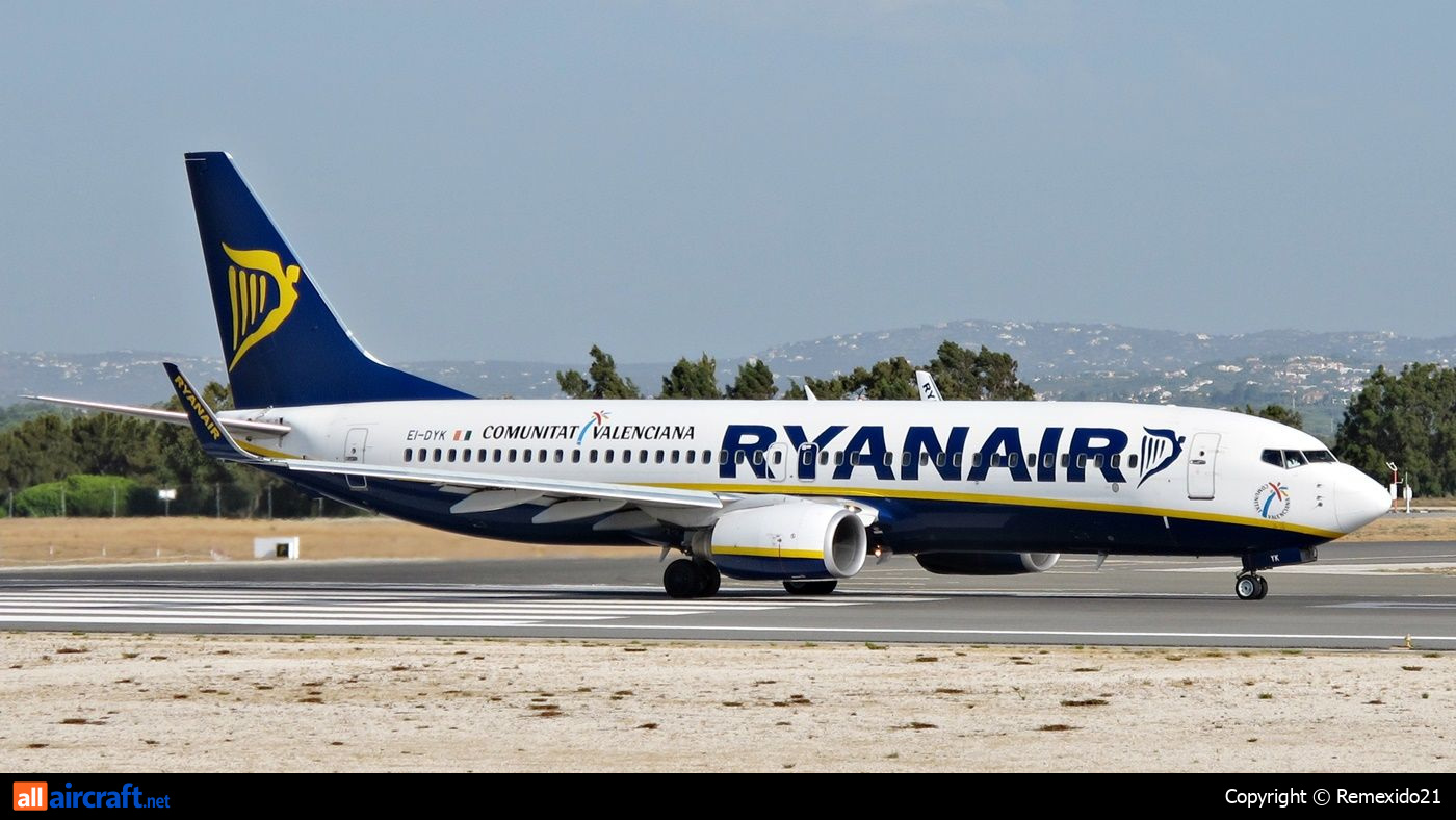 EI-DYK · Boeing 737-8AS(WL) · (FAO/LPFR)