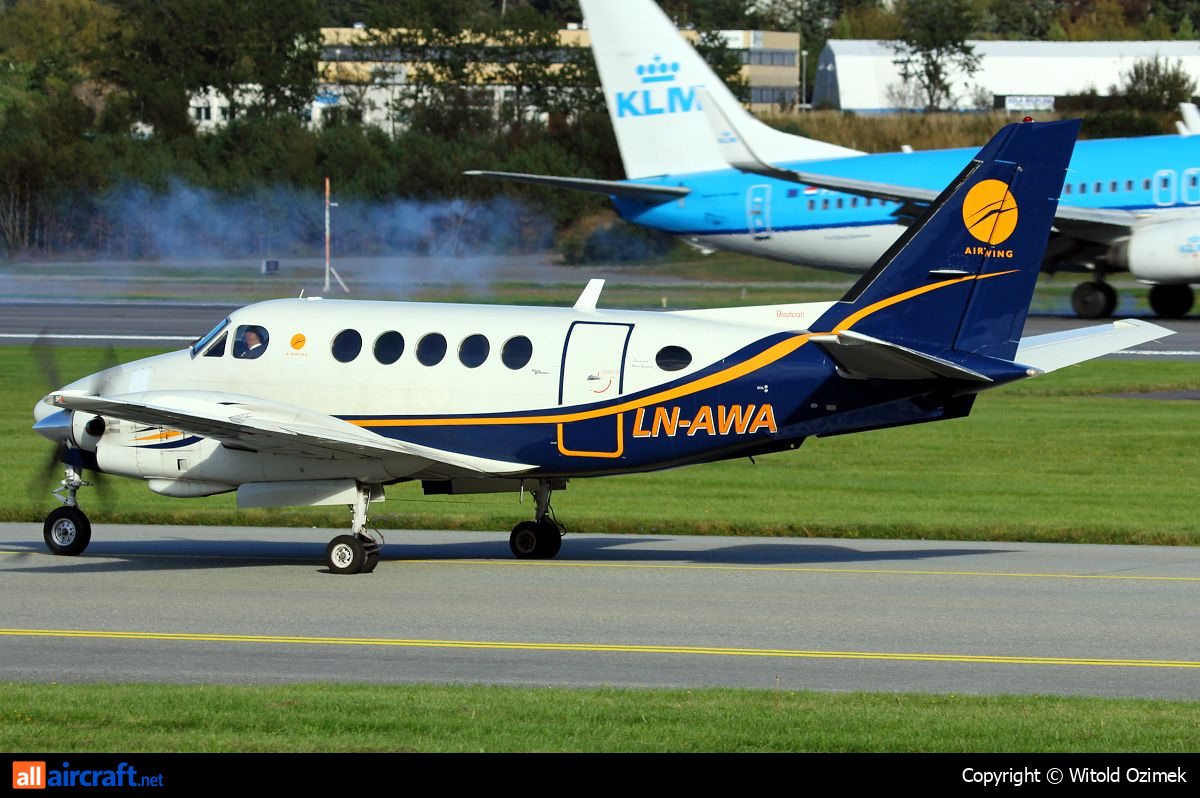 LN-AWA · Beechcraft A100 King Air · (SVG / ENZV)