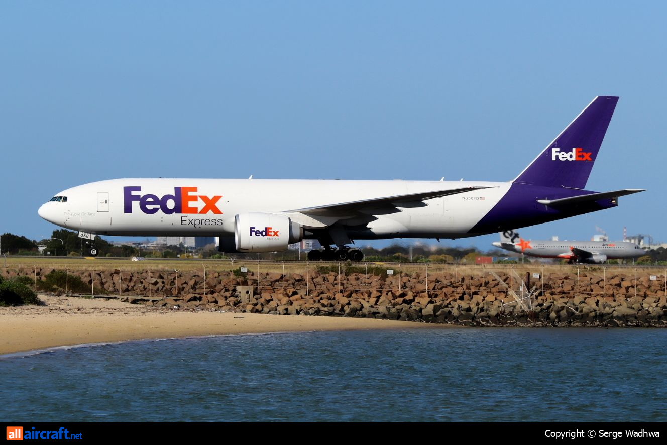 N858FD · Boeing 777-FS2 · (SYD / YSSY)