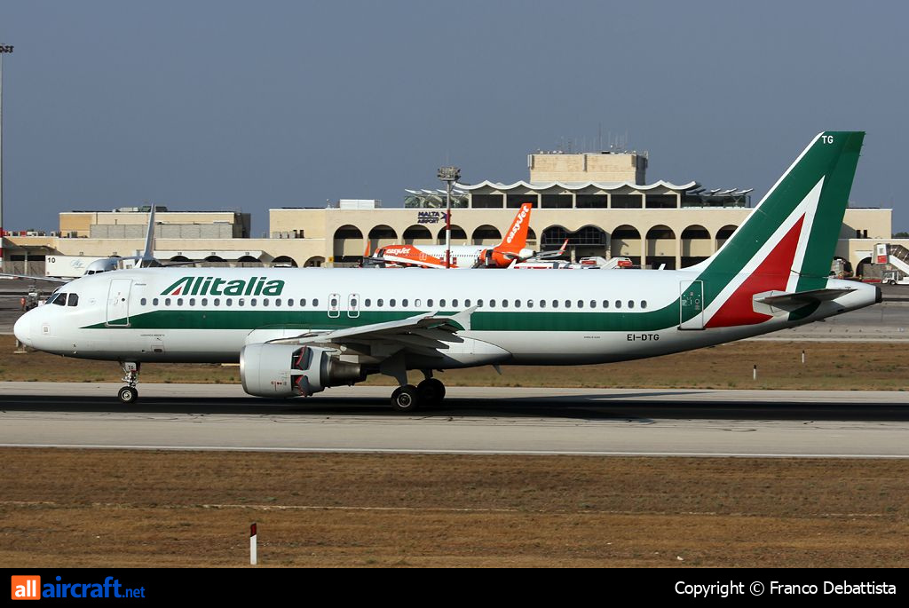 EI-DTG · Airbus A320-216 · (MLA / LMML)