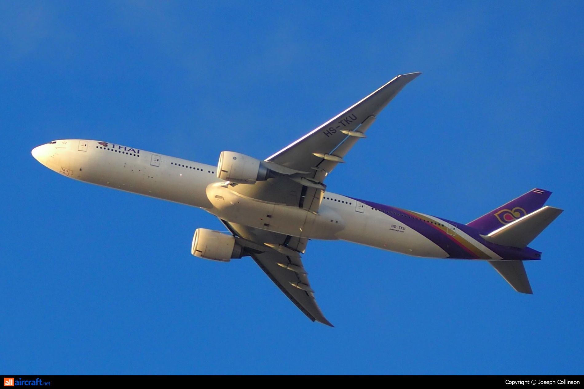 HS-TKU · Boeing 777-3D7/ER · (LHR / EGLL)