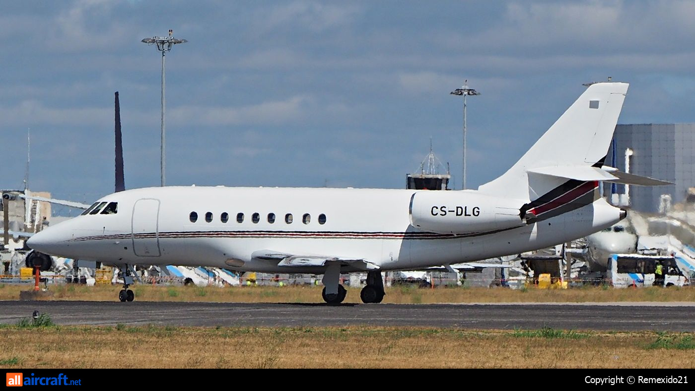 CS-DLG · Dassault Falcon 2000EX · (LIS / LPPT)
