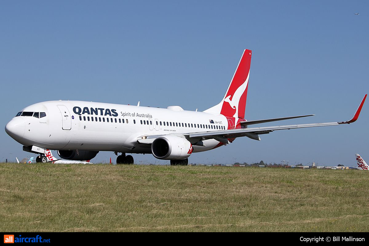 VH-VXT · Boeing 737-838(WL) · (SYD / YSSY)