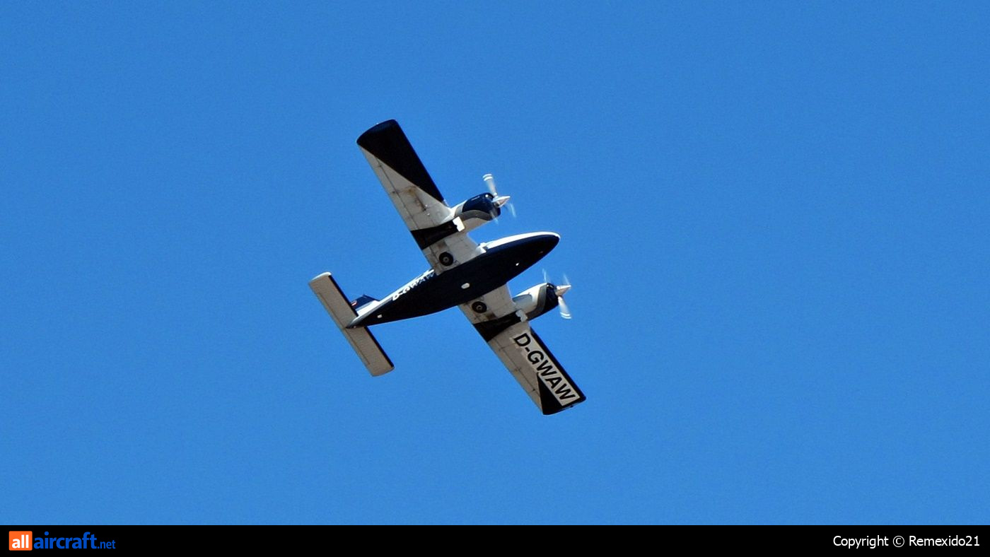 D-GWAW · Piper PA-34-200T Seneca II · (FAO / LPFR)