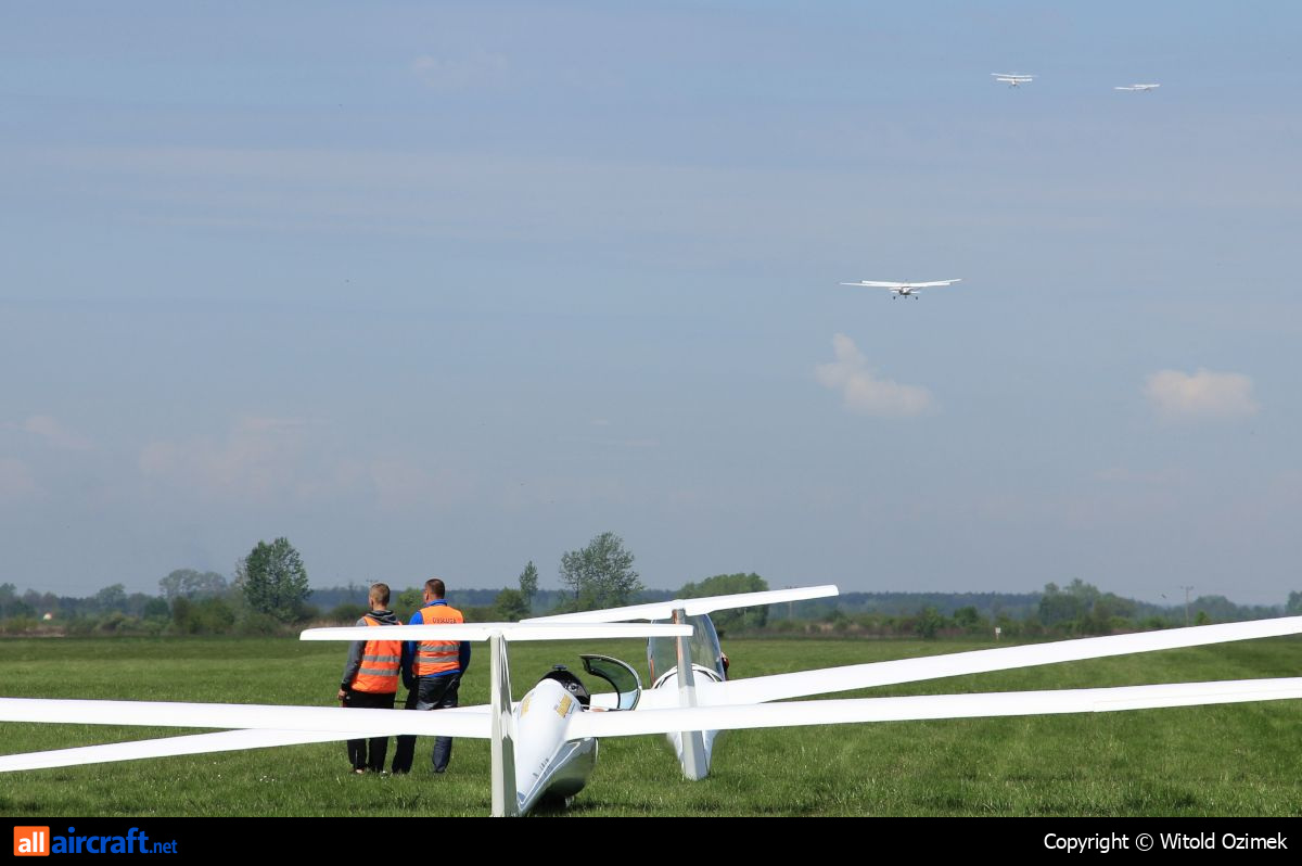 D-4215 · Grob G.102 Astir CS · (EPST)