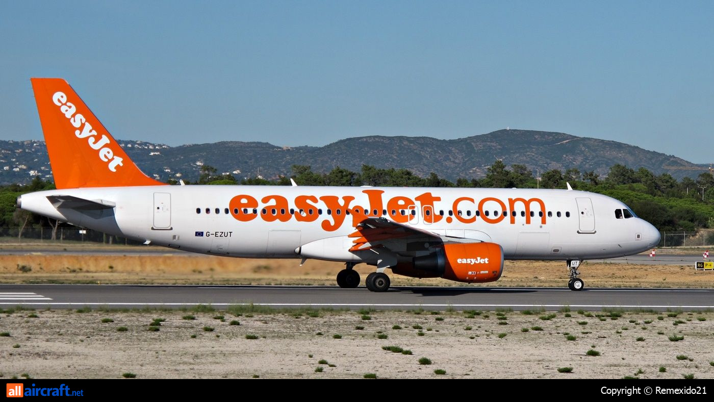 G-EZUT · Airbus A320-214 · (FAO / LPFR)