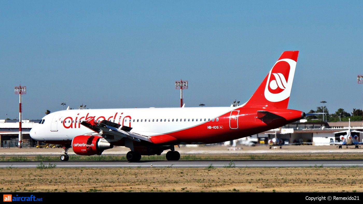HB-IOS · Airbus A320-214 · (FAO / LPFR)