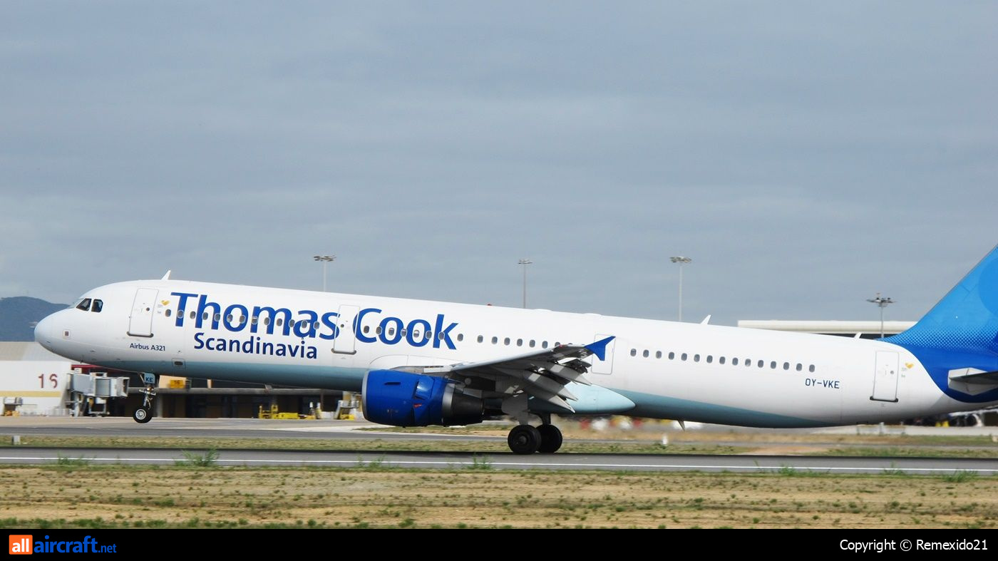 OY-VKE · Airbus A321-211 · (FAO / LPFR)