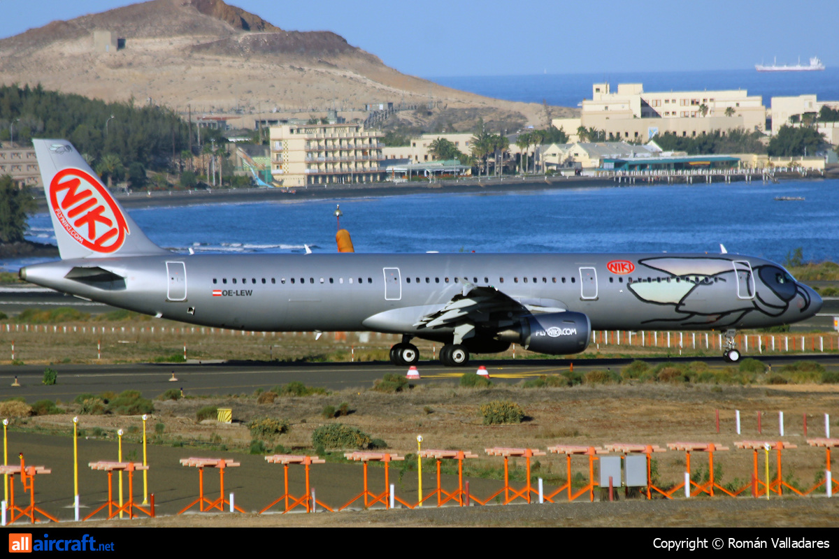 OE-LEW · Airbus A321-211 · (LPA / GCLP)