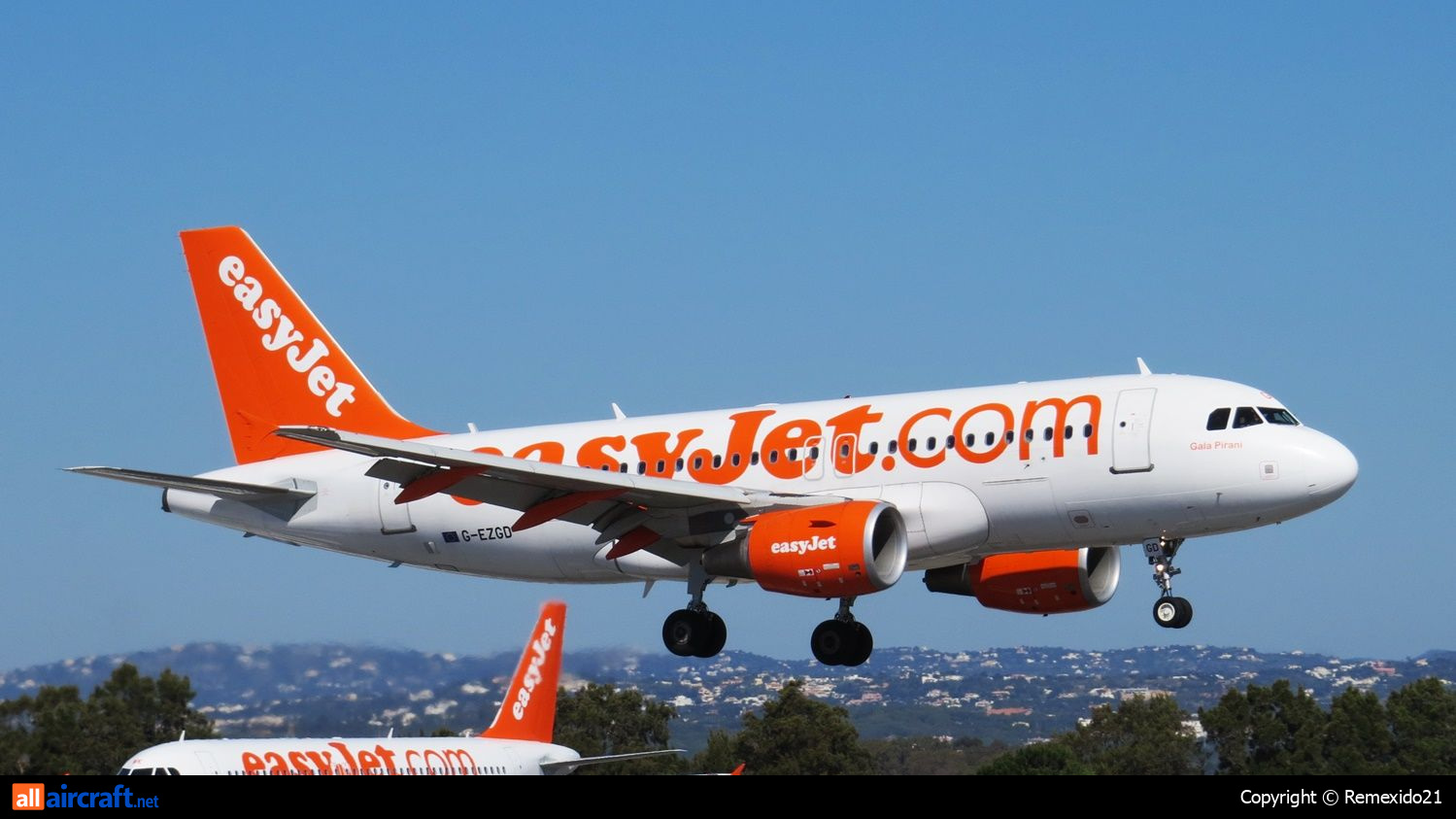G-EZGD · Airbus A319-111 · (FAO / LPFR)