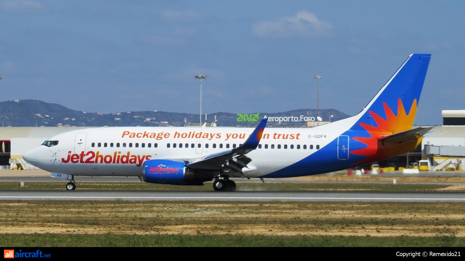 G-GDFK · Boeing 737-36N(WL) · (FAO / LPFR)