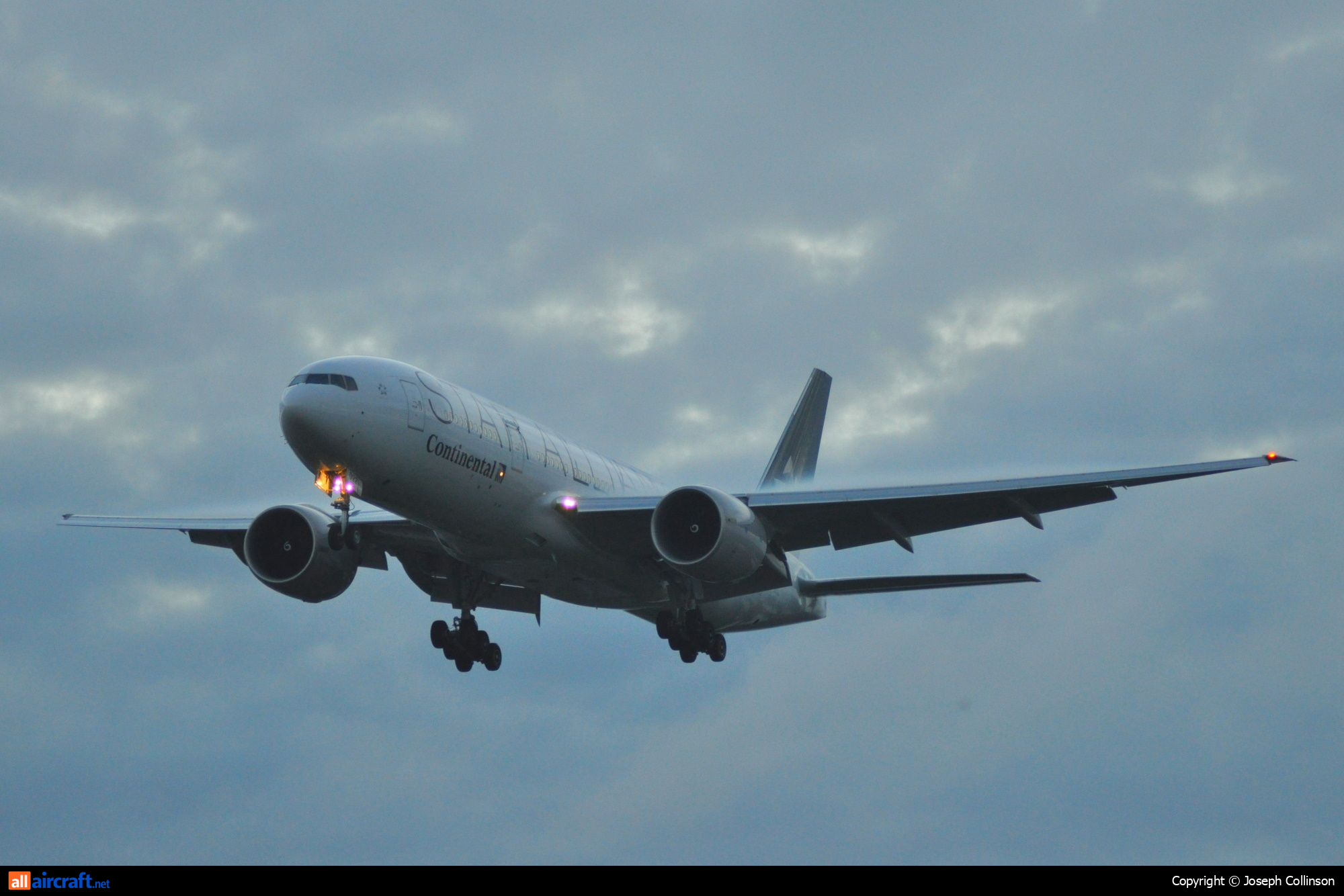 N77022 · Boeing 777-224/ER · (LHR / EGLL)