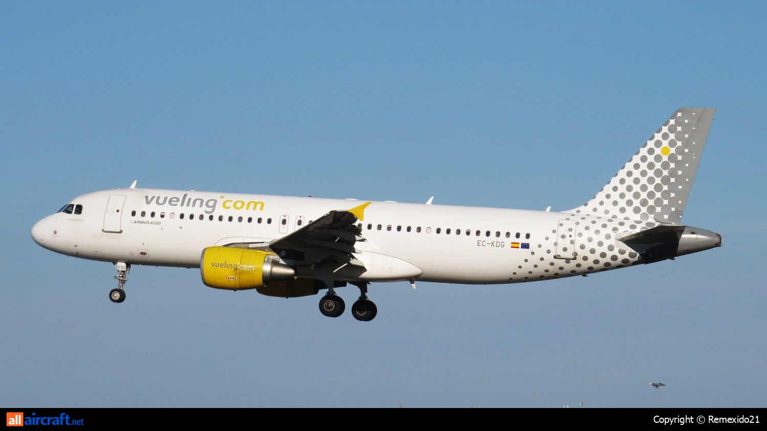 EC-KDG · Airbus A320-214 · (LIS / LPPT)