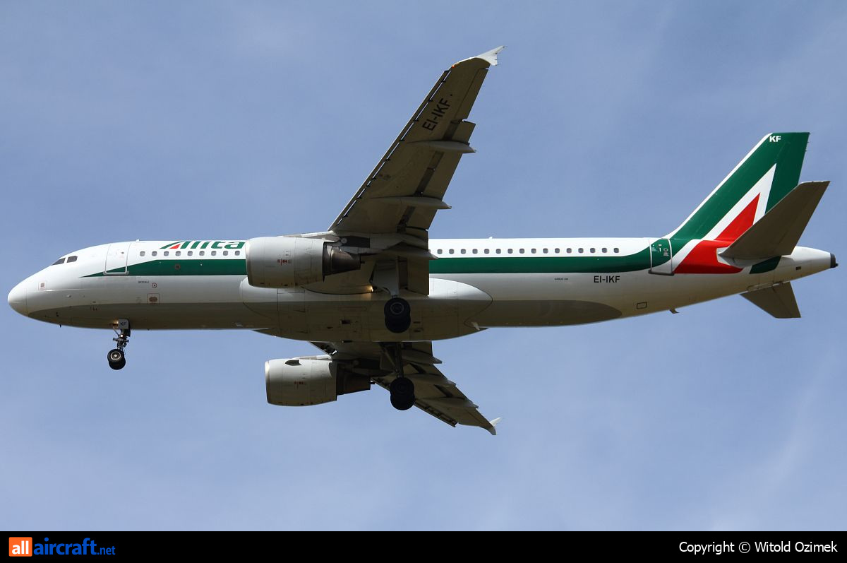 EI-IKF · Airbus A320-214 · (FCO / LIRF)