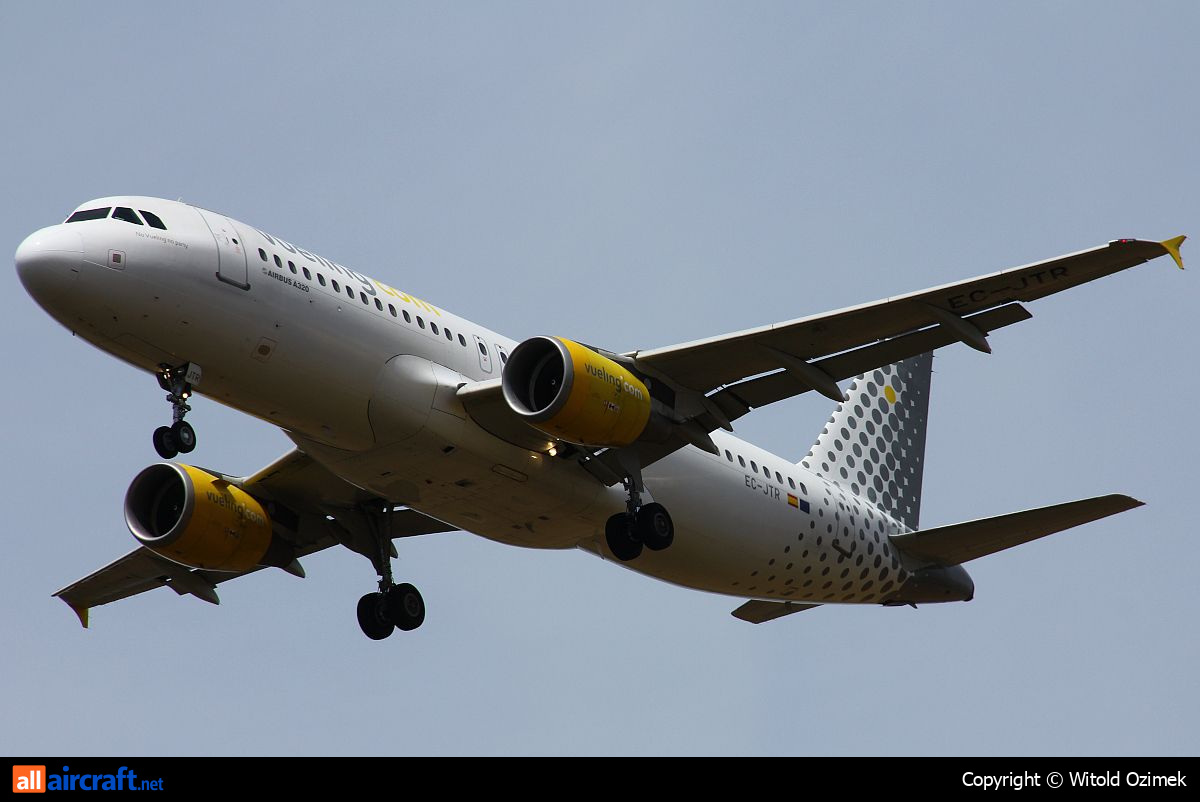 EC-JTR · Airbus A320-214 · (FCO / LIRF)