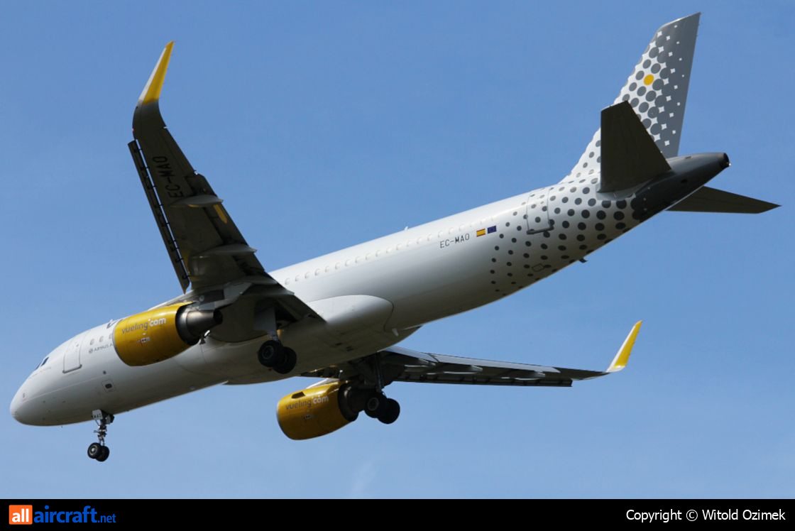 EC-MAO · Airbus A320-214(WL) · (FCO / LIRF)