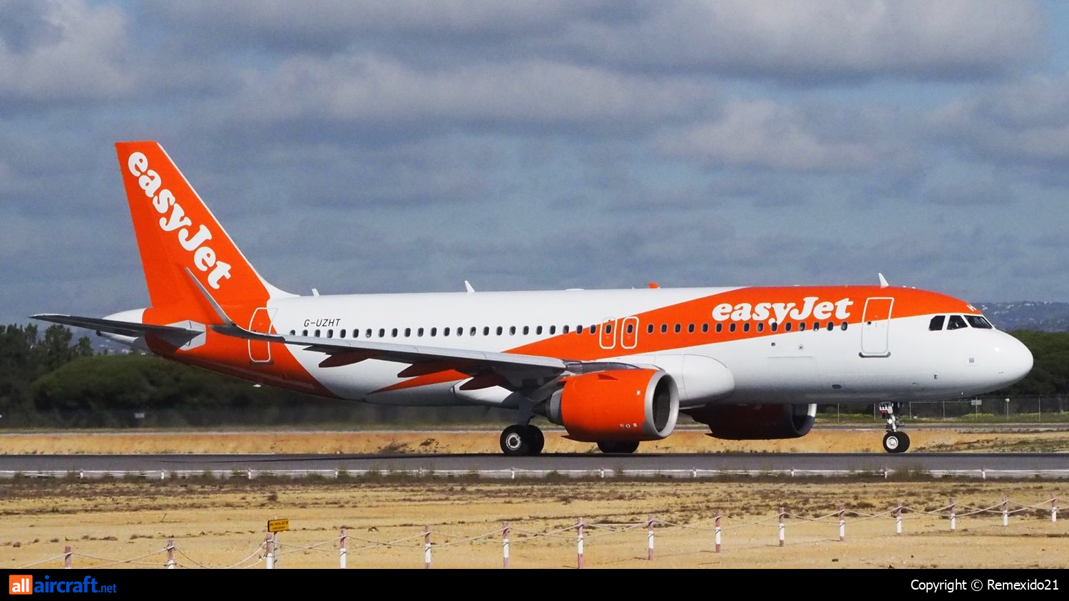 G-UZHY · Airbus A320-251N · (FAO /LPFR)