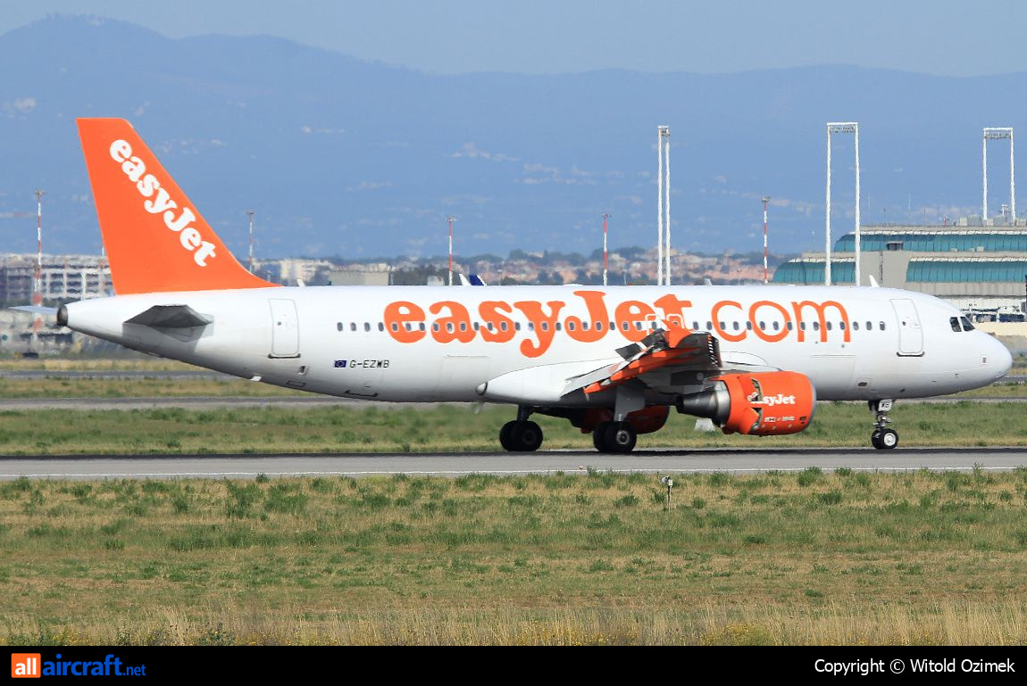 G-EZWB · Airbus A320-214 · (FCO / LIRF)