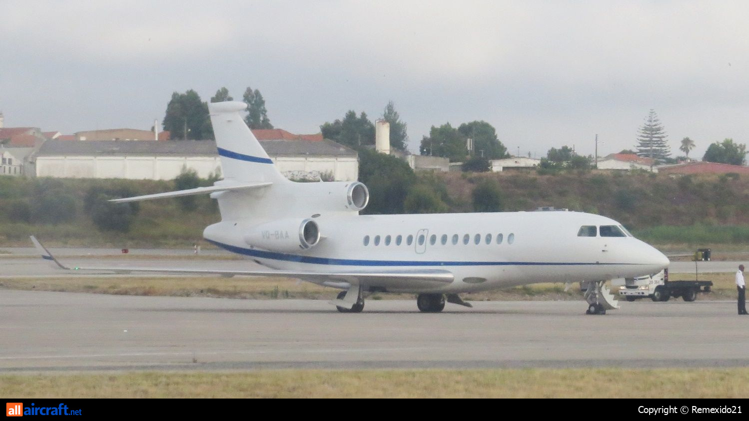 VQ-BAA · Dassault Falcon 7X · (LIS/LPPT)